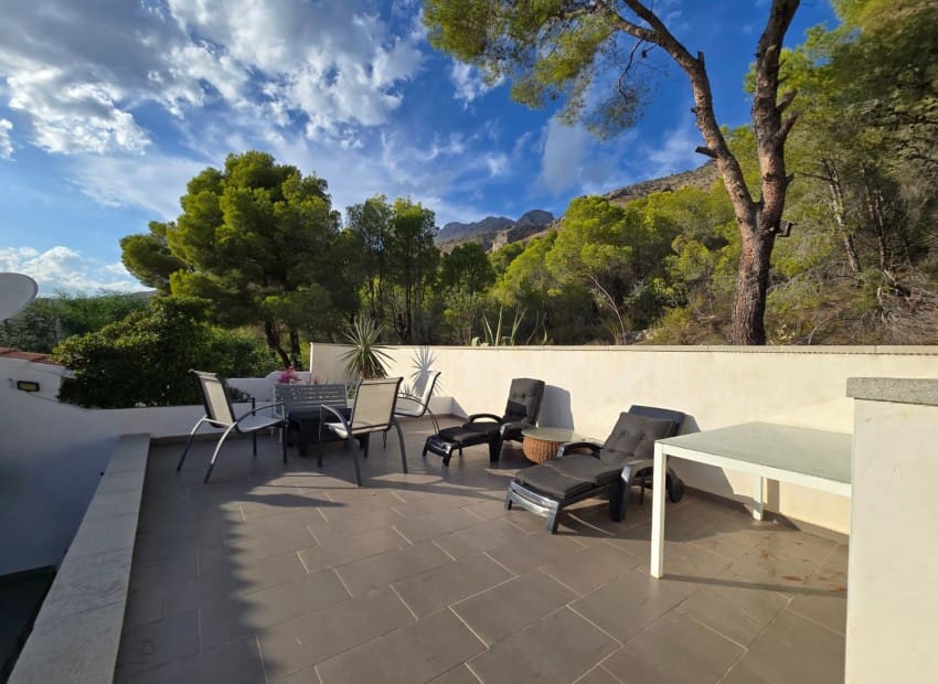 2 Zimmer Villa zu verkaufen in Altea mit Pool - 220.000 € (Ref: 10148130)