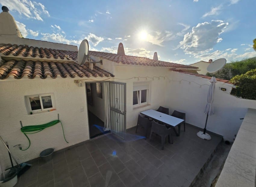 2 Zimmer Villa zu verkaufen in Altea mit Pool - 220.000 € (Ref: 10148130)
