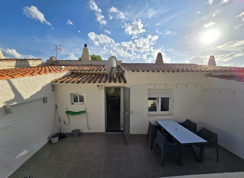 2 Zimmer Villa zu verkaufen in Altea mit Pool - 220.000 € (Ref: 10148130)