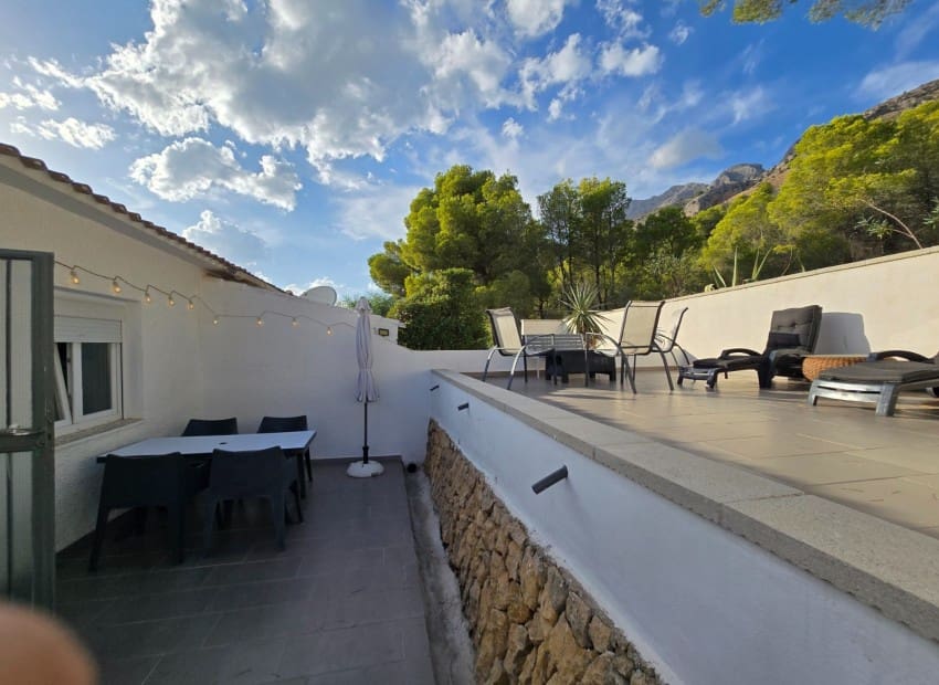 2 Zimmer Villa zu verkaufen in Altea mit Pool - 220.000 € (Ref: 10148130)