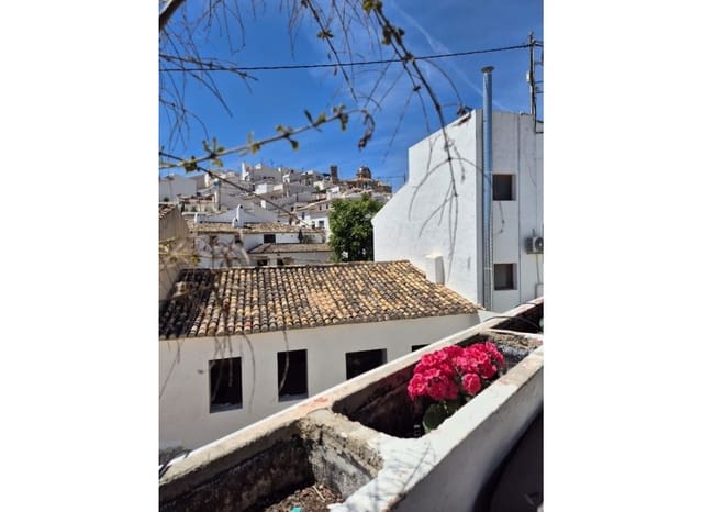 4 sovrum Semi-fristående Villa till salu i Altea med garage - 790 000 € (Ref: 10148843)