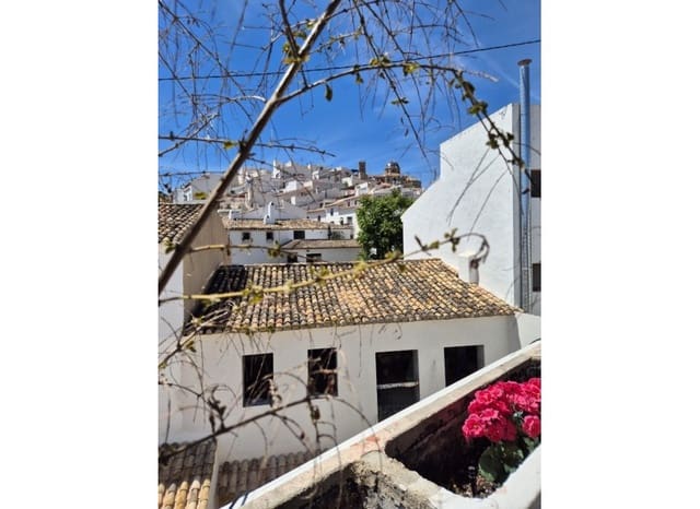 4 sovrum Semi-fristående Villa till salu i Altea med garage - 790 000 € (Ref: 10148843)