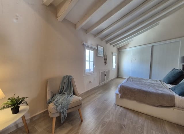4 sovrum Semi-fristående Villa till salu i Altea med garage - 790 000 € (Ref: 10148843)