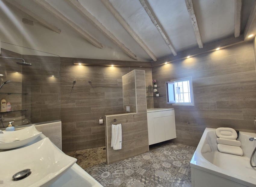 4 sovrum Semi-fristående Villa till salu i Altea med garage - 790 000 € (Ref: 10148843)