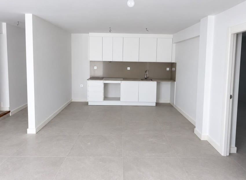 5 bedroom Villa for sale in Albir with pool garage - € 840,000 (Ref: 10150543)