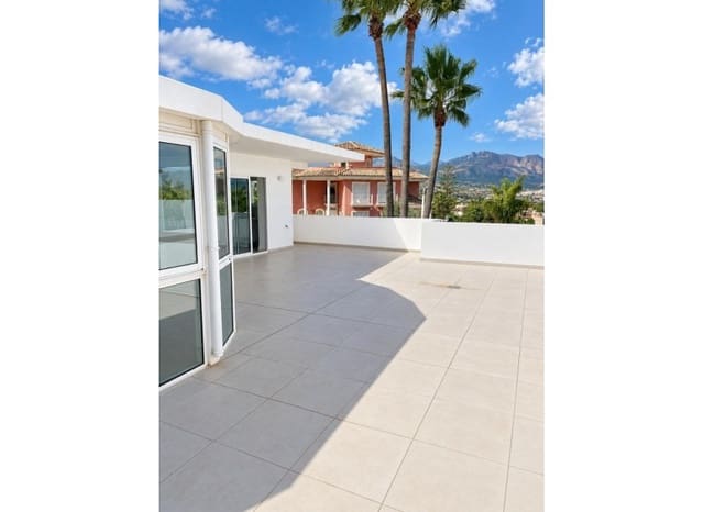 5 bedroom Villa for sale in Albir, Alfaz del Pi / L'Alfàs del Pi with pool garage - € 840,000 (Ref: 10150543)