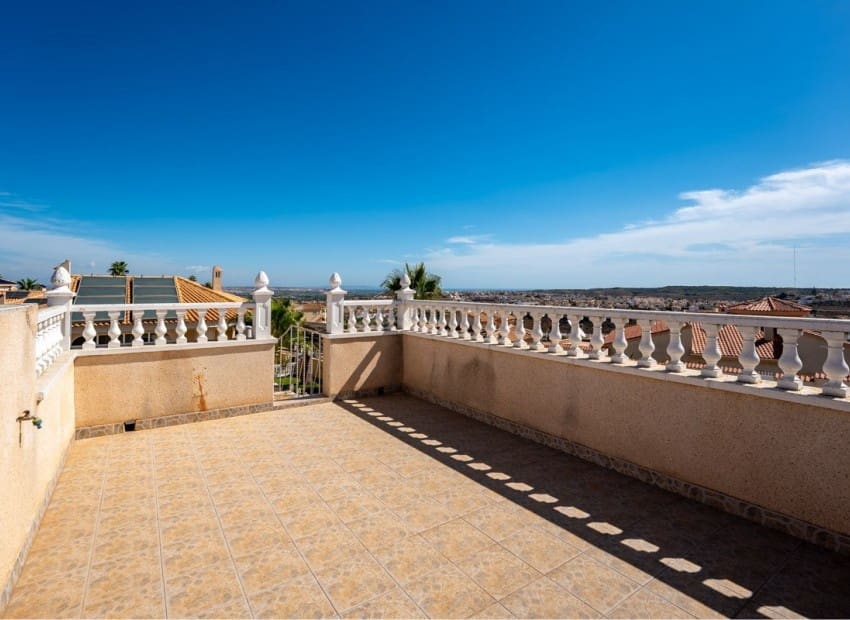 5 slaapkamer Villa te koop in Ciudad Quesada met zwembad garage - € 595.000 (Ref: 10160069)