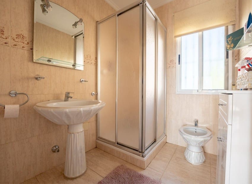 5 slaapkamer Villa te koop in Ciudad Quesada met zwembad garage - € 595.000 (Ref: 10160069)