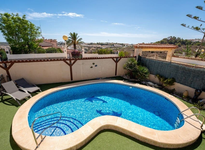 5 slaapkamer Villa te koop in Ciudad Quesada met zwembad garage - € 595.000 (Ref: 10160069)
