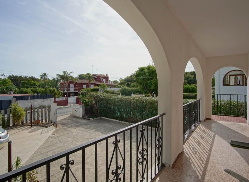 Chalet de 2 habitaciones en Dénia en venta - 590.000 € (Ref: 10165412)
