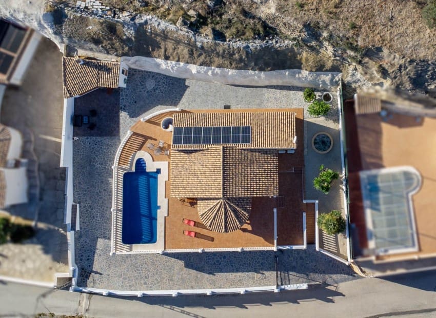 4 soveværelse Villa til salg i Calpe / Calp med swimmingpool garage - € 649.000 (Ref: 10165414)