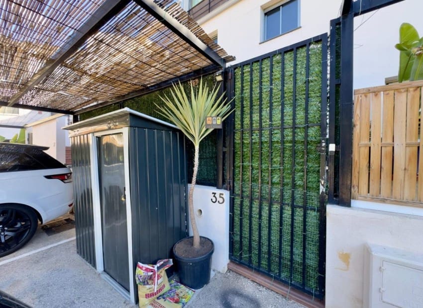 2 bedroom Townhouse for sale in Altea with pool garage - € 249,000 (Ref: 10165541)