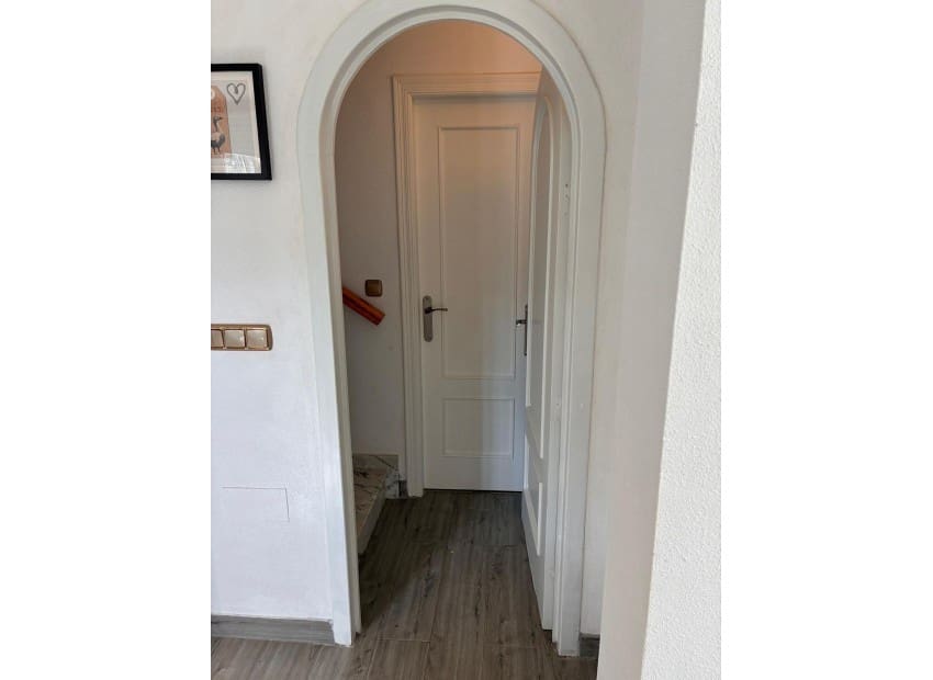 2 soverom Kjedet enebolig til salgs i Orihuela Costa med svømmebasseng garasje - € 269 000 (Ref: 10169160)