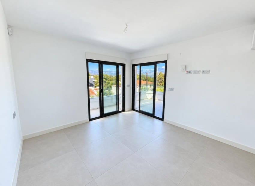 4 soveværelse Villa til salg i Albir med swimmingpool garage - € 890.000 (Ref: 10169161)