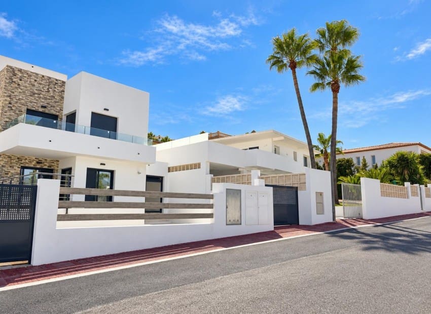 4 soveværelse Villa til salg i Albir med swimmingpool garage - € 890.000 (Ref: 10169161)
