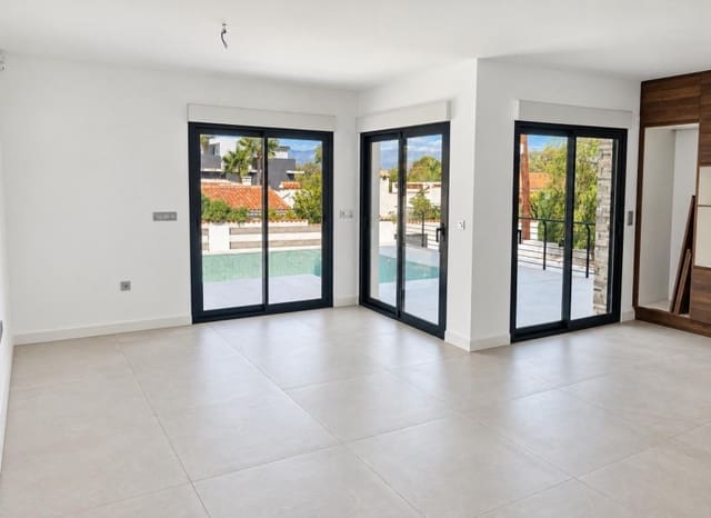 4 soveværelse Villa til salg i Albir, Alfaz del Pi / L'Alfàs del Pi med swimmingpool garage - € 890.000 (Ref: 10169161)