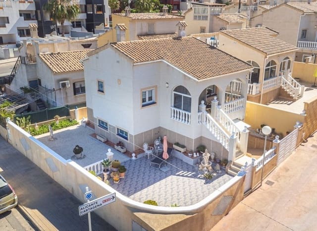 2 soveværelse Villa til salg i Los Altos med swimmingpool garage - € 285.000 (Ref: 10172237)