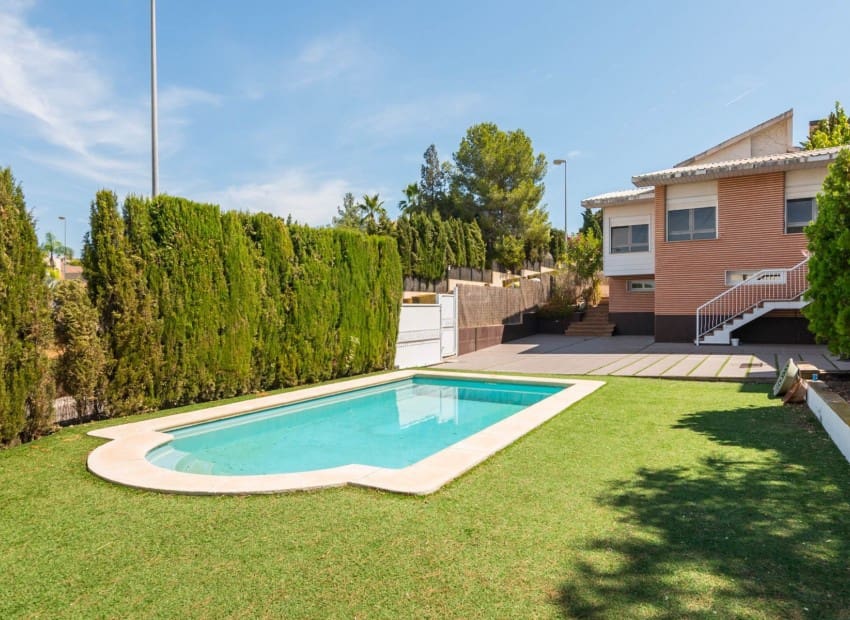 4 quarto Moradia para venda em Molina de Segura com piscina garagem - 581 000 € (Ref: 10172238)