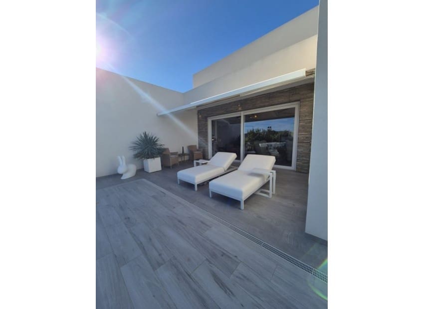 2 bedroom Villa for sale in Algorfa with pool - € 540,000 (Ref: 10175455)