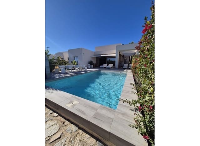 2 bedroom Villa for sale in Algorfa with pool - € 540,000 (Ref: 10175455)