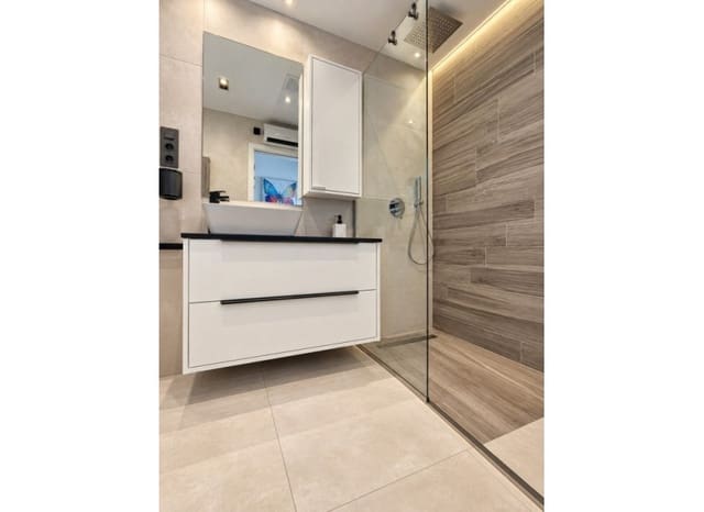 3 quarto Penthouse para venda em El Raso, Guardamar del Segura com piscina garagem - 309 750 € (Ref: 10175456)