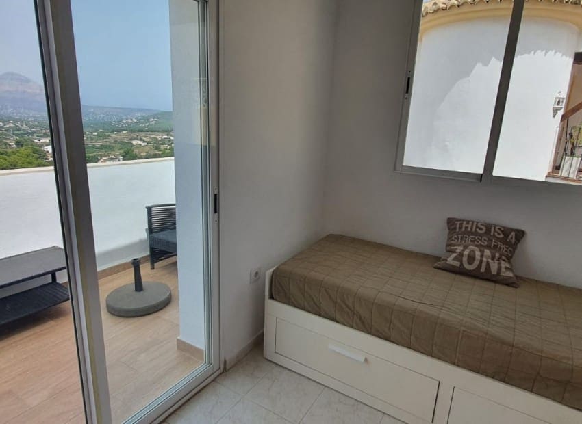 3 Zimmer Bungalow zu verkaufen in Benitachell / Benitatxell mit Pool Garage - 345.000 € (Ref: 10175602)
