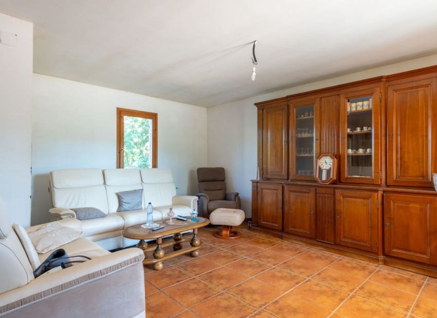 6 slaapkamer Villa te koop in Pedreguer met zwembad garage - € 732.000 (Ref: 10175604)
