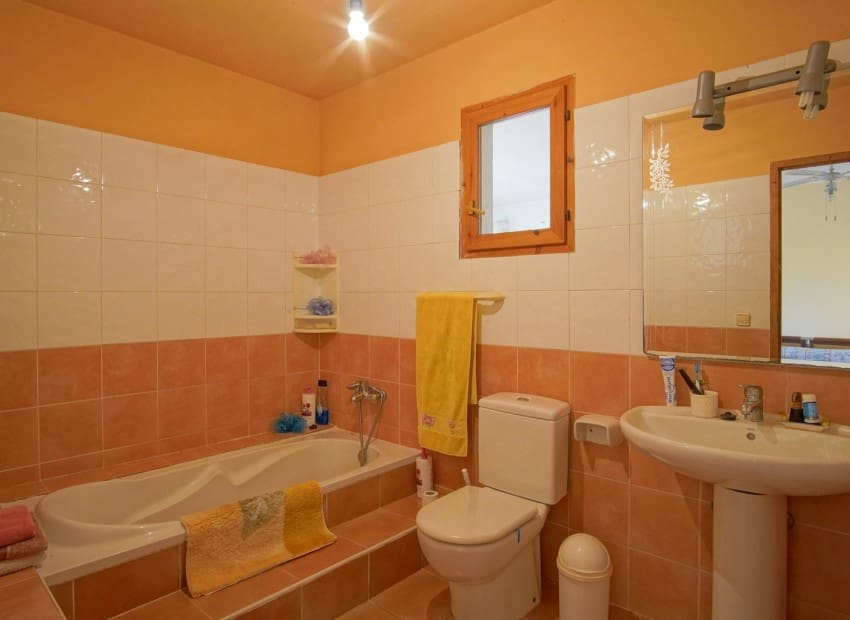 6 slaapkamer Villa te koop in Pedreguer met zwembad garage - € 732.000 (Ref: 10175604)