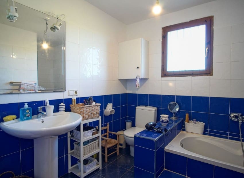 6 slaapkamer Villa te koop in Pedreguer met zwembad garage - € 732.000 (Ref: 10175604)