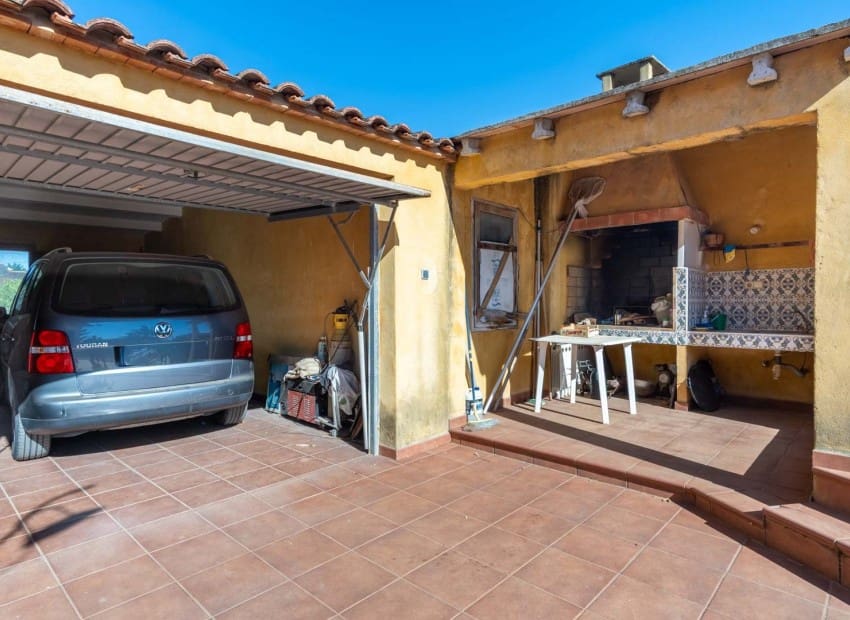 6 slaapkamer Villa te koop in Pedreguer met zwembad garage - € 732.000 (Ref: 10175604)
