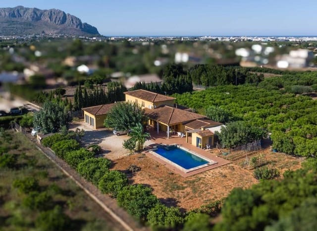 6 slaapkamer Villa te koop in Pedreguer met zwembad garage - € 732.000 (Ref: 10175604)