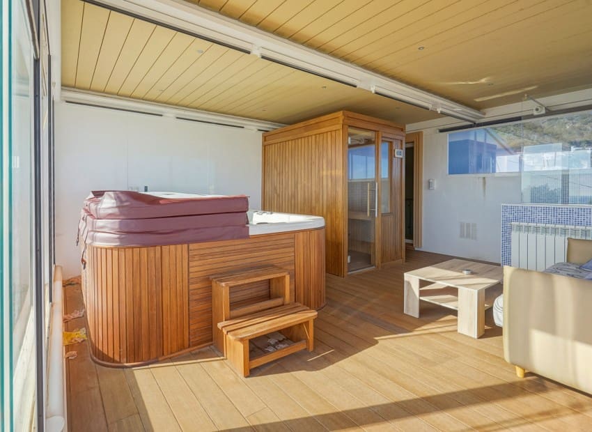 3 quarto Moradia para venda em Calpe / Calp com piscina garagem - 1 100 000 € (Ref: 10175605)
