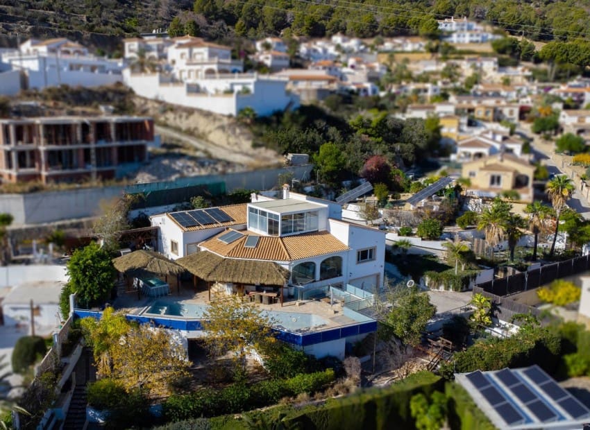 3 quarto Moradia para venda em Calpe / Calp com piscina garagem - 1 100 000 € (Ref: 10175605)