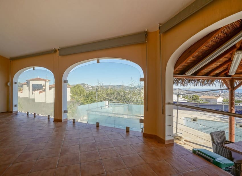 3 quarto Moradia para venda em Calpe / Calp com piscina garagem - 1 100 000 € (Ref: 10175605)