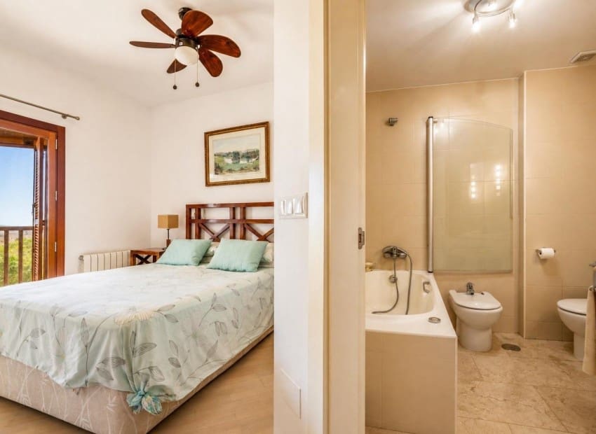 Apartamento de 2 habitaciones en El Valle Golf Resort en venta con piscina - 250.000 € (Ref: 10176011)