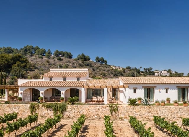 4 soveværelse Villa til salg i Moraira, Teulada-Moraira med swimmingpool garage - € 2.390.000 (Ref: 10183948)