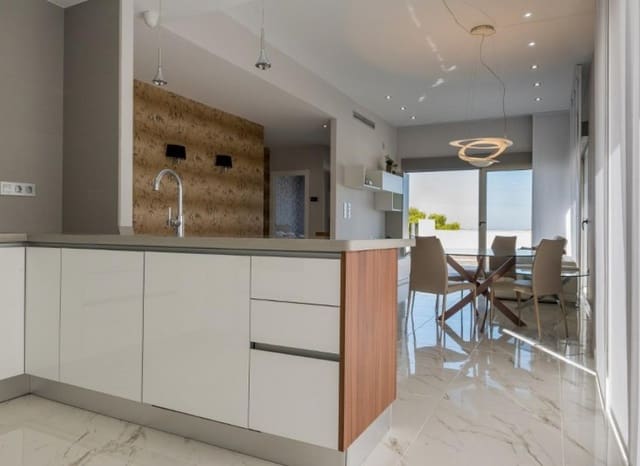 3 Zimmer Villa zu verkaufen in Villamartin, Orihuela mit Pool - 385.000 € (Ref: 1842199)