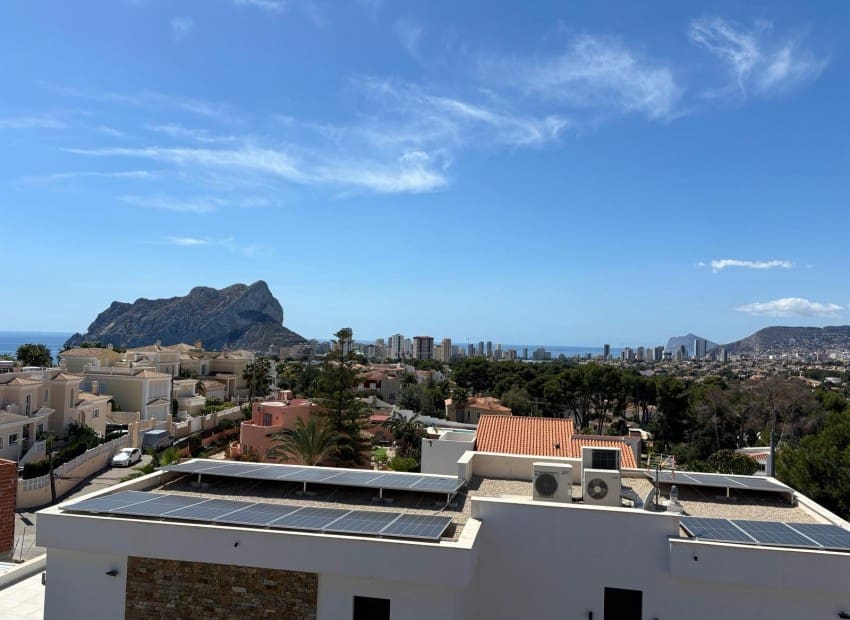 4 slaapkamer Villa te koop in Calpe / Calp met zwembad garage - € 1.289.000 (Ref: 1913961)