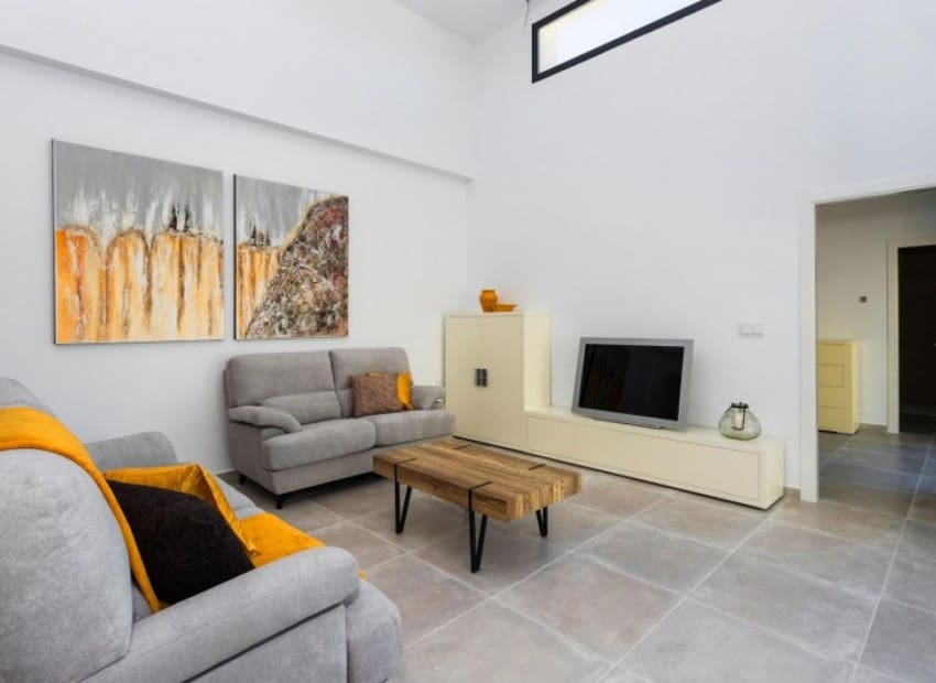 3 sypialnia Willa na sprzedaż w Daya Nueva z basenem - 322 000 € (Ref: 1944998)