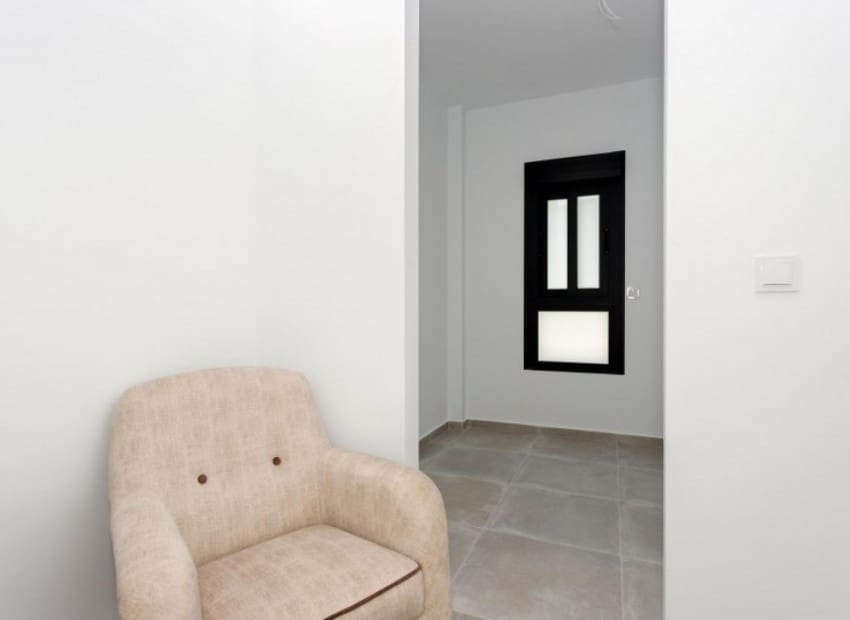 3 sypialnia Willa na sprzedaż w Daya Nueva z basenem - 322 000 € (Ref: 1944998)