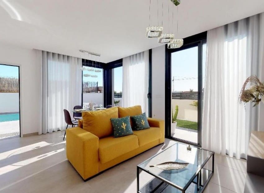 Chalet de 3 habitaciones en Los Montesinos en venta con piscina - 406.600 € (Ref: 2013595)