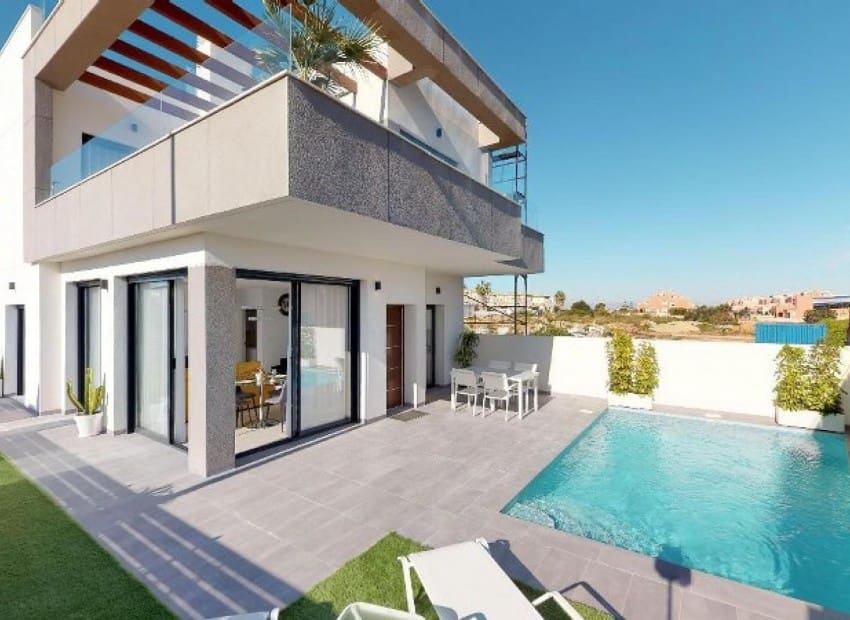 Chalet de 3 habitaciones en Los Montesinos en venta con piscina - 406.600 € (Ref: 2013595)