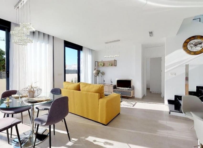 Chalet de 3 habitaciones en Los Montesinos en venta con piscina - 406.600 € (Ref: 2013595)