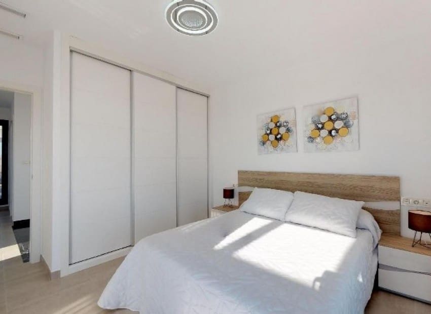 Chalet de 3 habitaciones en Los Montesinos en venta con piscina - 406.600 € (Ref: 2013595)