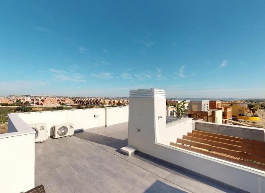 Chalet de 3 habitaciones en Los Montesinos en venta con piscina - 406.600 € (Ref: 2013595)