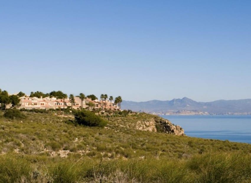 Apartamento de 2 habitaciones en Gran Alacant en venta con piscina garaje - 405.000 € (Ref: 2700731)