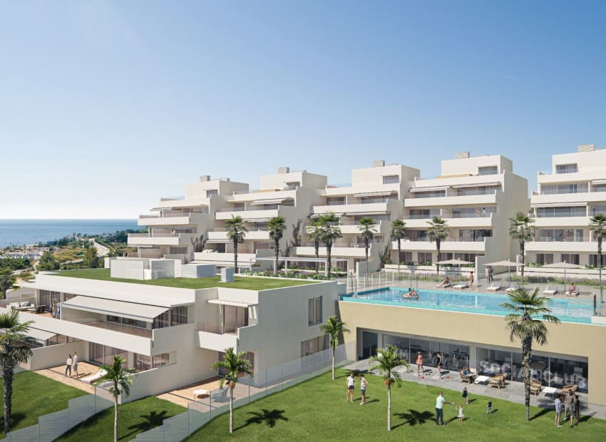 2 quarto Apartamento para venda em Estepona com piscina garagem - 399 000 € (Ref: 6141040)