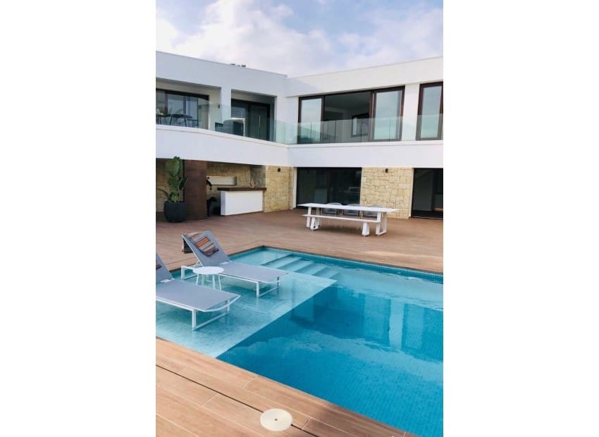 5 Zimmer Villa zu verkaufen in Altea mit Pool - 2.250.000 € (Ref: 6269824)