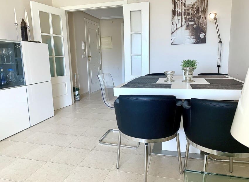 2 slaapkamer Appartement voor vakantieverhuur in Altea met zwembad - € 550 (Ref: 6305662)