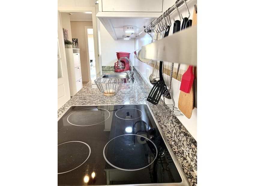 2 slaapkamer Appartement voor vakantieverhuur in Altea met zwembad - € 550 (Ref: 6305662)